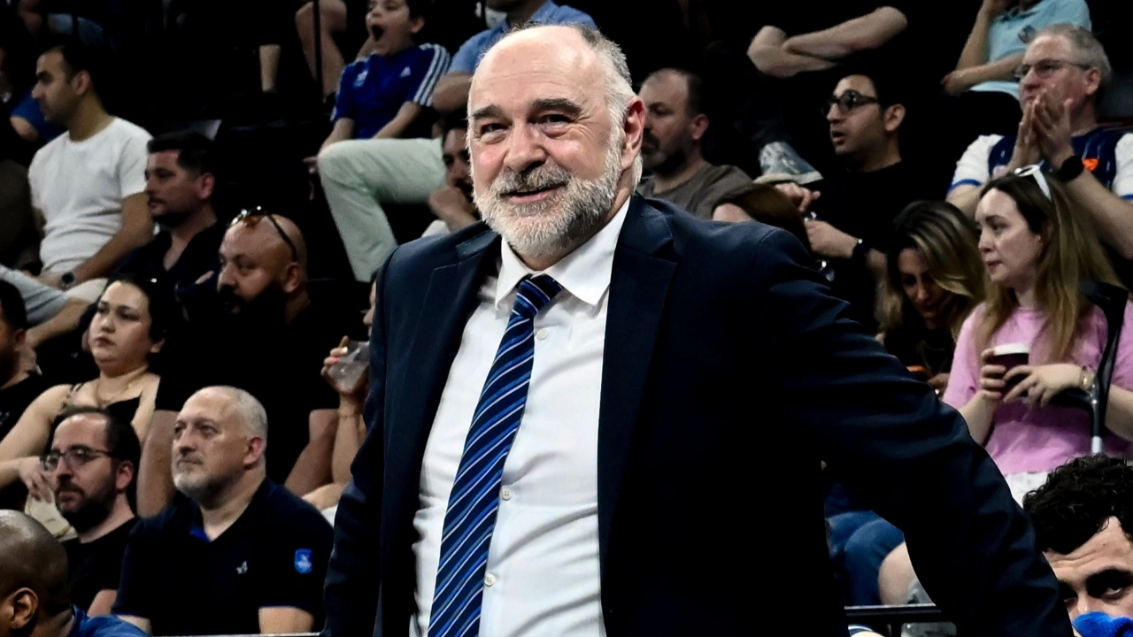 Efes'te taşlar yerinden oynuyor