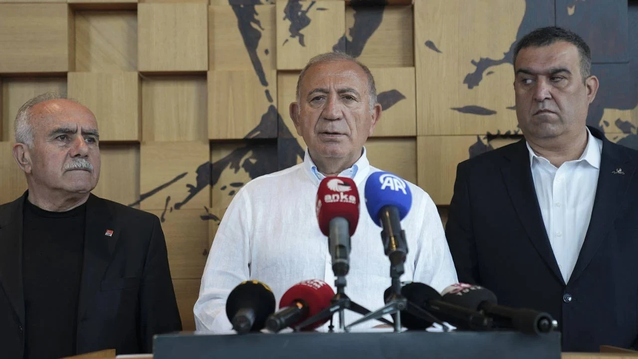 Gazeteci Yavuz Oğhan'dan Gürsel Tekin hakkında suç duyurusu
