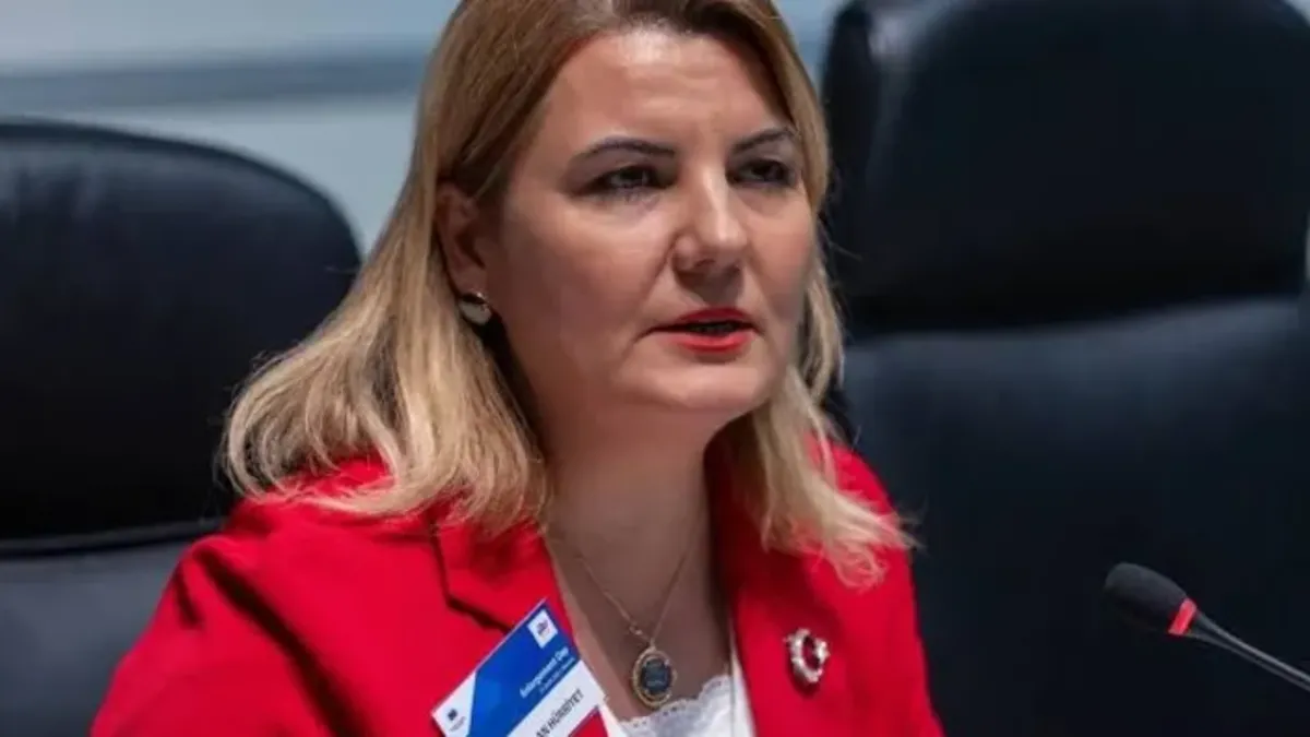 SON DAKİKA | İzmit Belediyesi’ne operasyonda yeni gelişme: Fatma Kaplan Hürriyet dahil 20 şüpheli tutuklandı