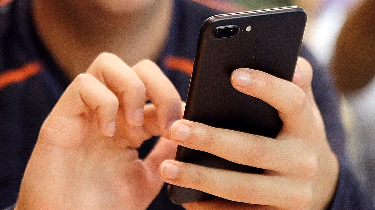 Telefonunuz başparmaklarınızı mahvediyor: Bunu durdurmanın yolu
