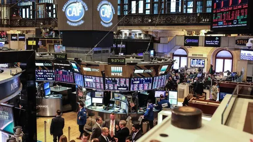 New York borsası karışık seyirle açıldı
