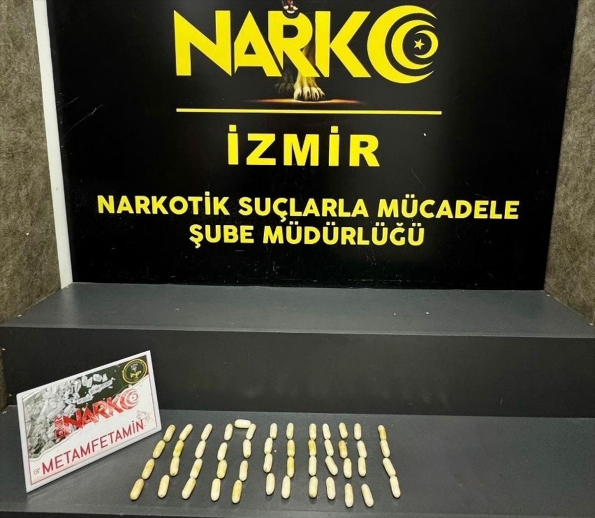 İzmir'de bağırsaklarında uyuşturucu bulunan şüpheli tutuklandı