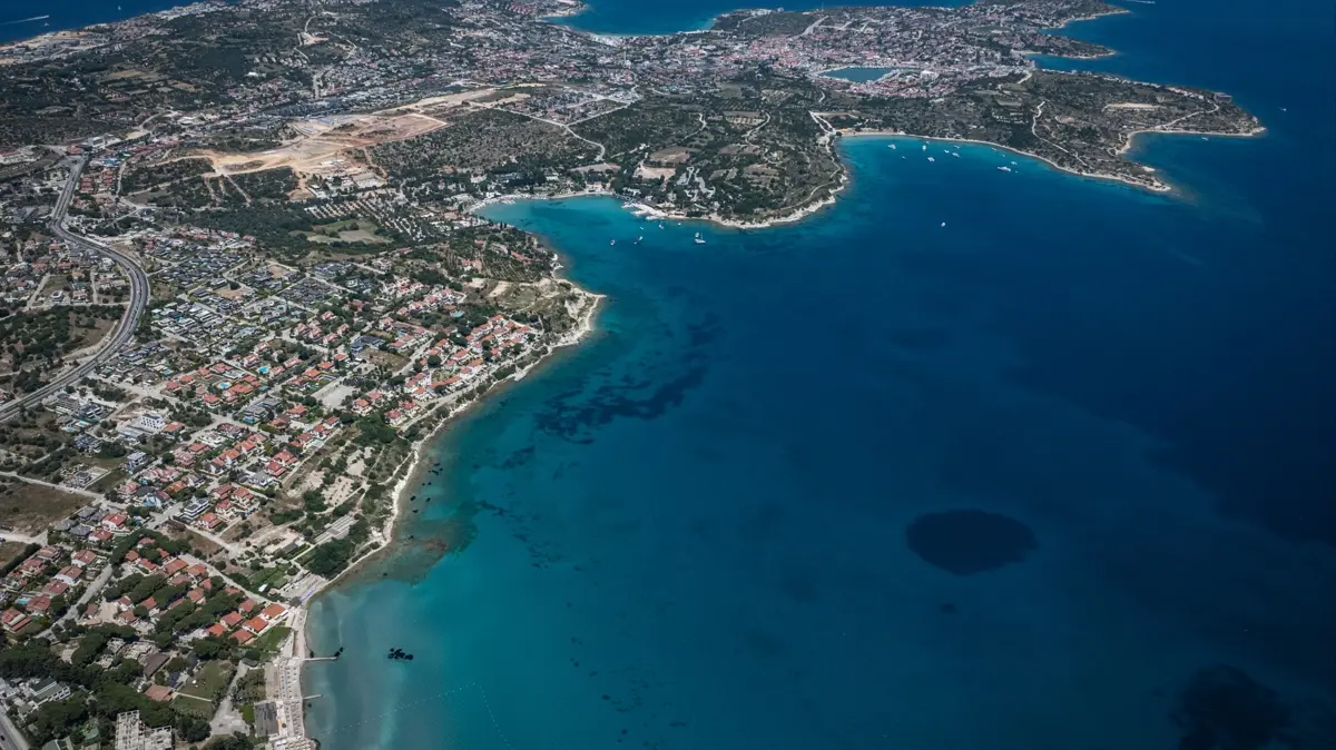 Kalabalıklardan uzak bir Çeşme tatili için gitmeniz gereken 3 rota!