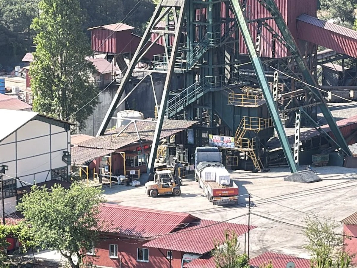 Amasra'da maden ocağında 6 gündür süren yangına müdahale sürüyor