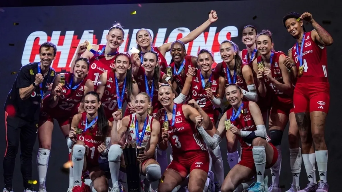 Şampiyonluğun ardından peş peşe tebrikler!