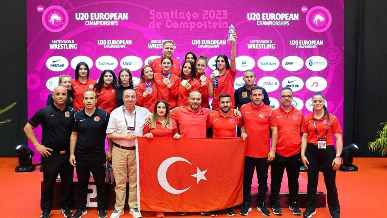 Milli güreşçiler Avrupa şampiyonluğu için mindere çıkıyor