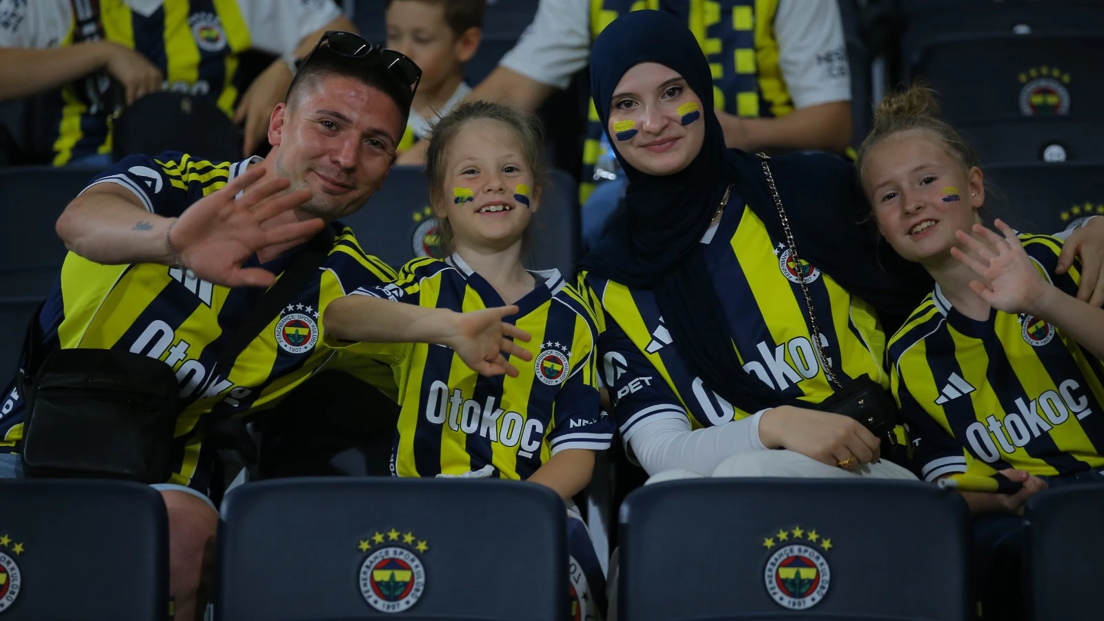 Fenerbahçe yeni sezon kombine fiyatları ve satış tarihlerini açıkladı