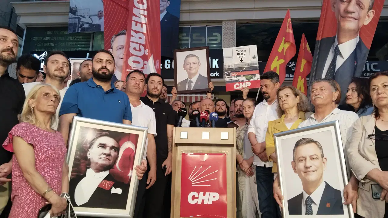 CHP Ankara İl Başkan Vekili Işık'ın görevden alınması protesto edildi