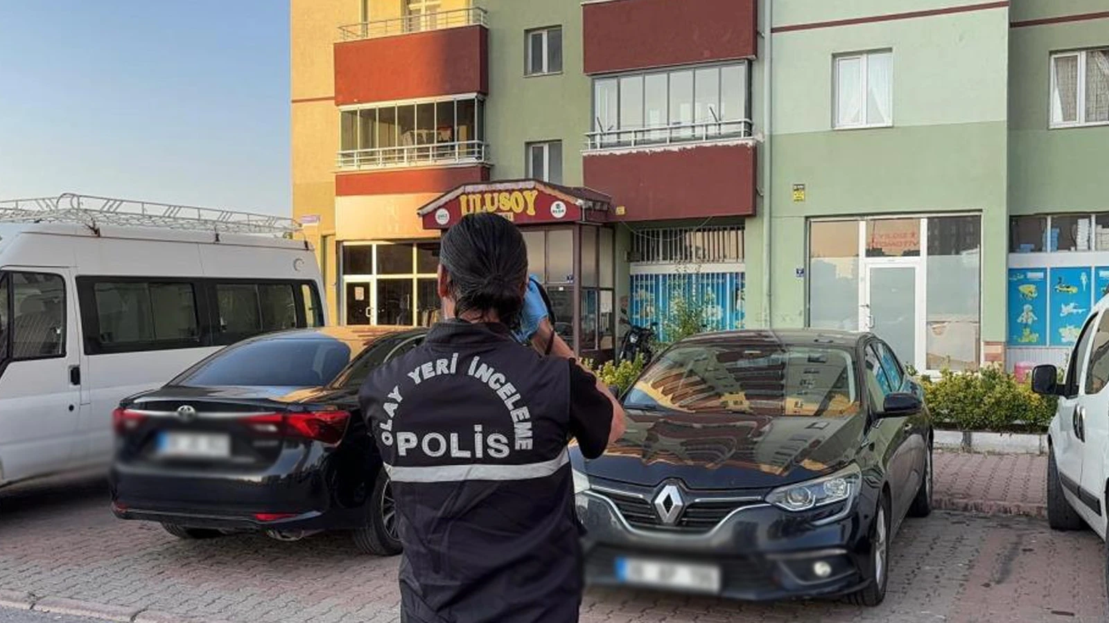Bir babanın en zor anları: Eve girdiğinde oğlunun cansız bedeniyle karşılaştı