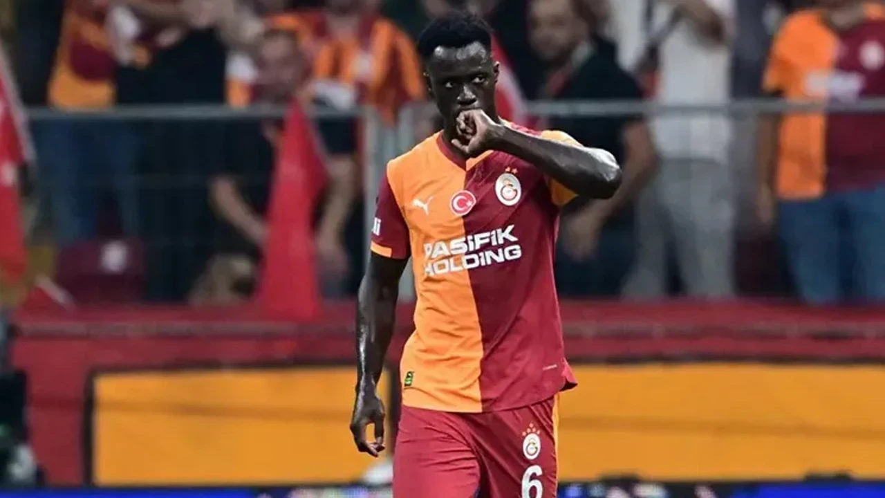 Davinson Sanchez'den Galatasaray'a sadakat mesajı: Ayrılığı reddetti