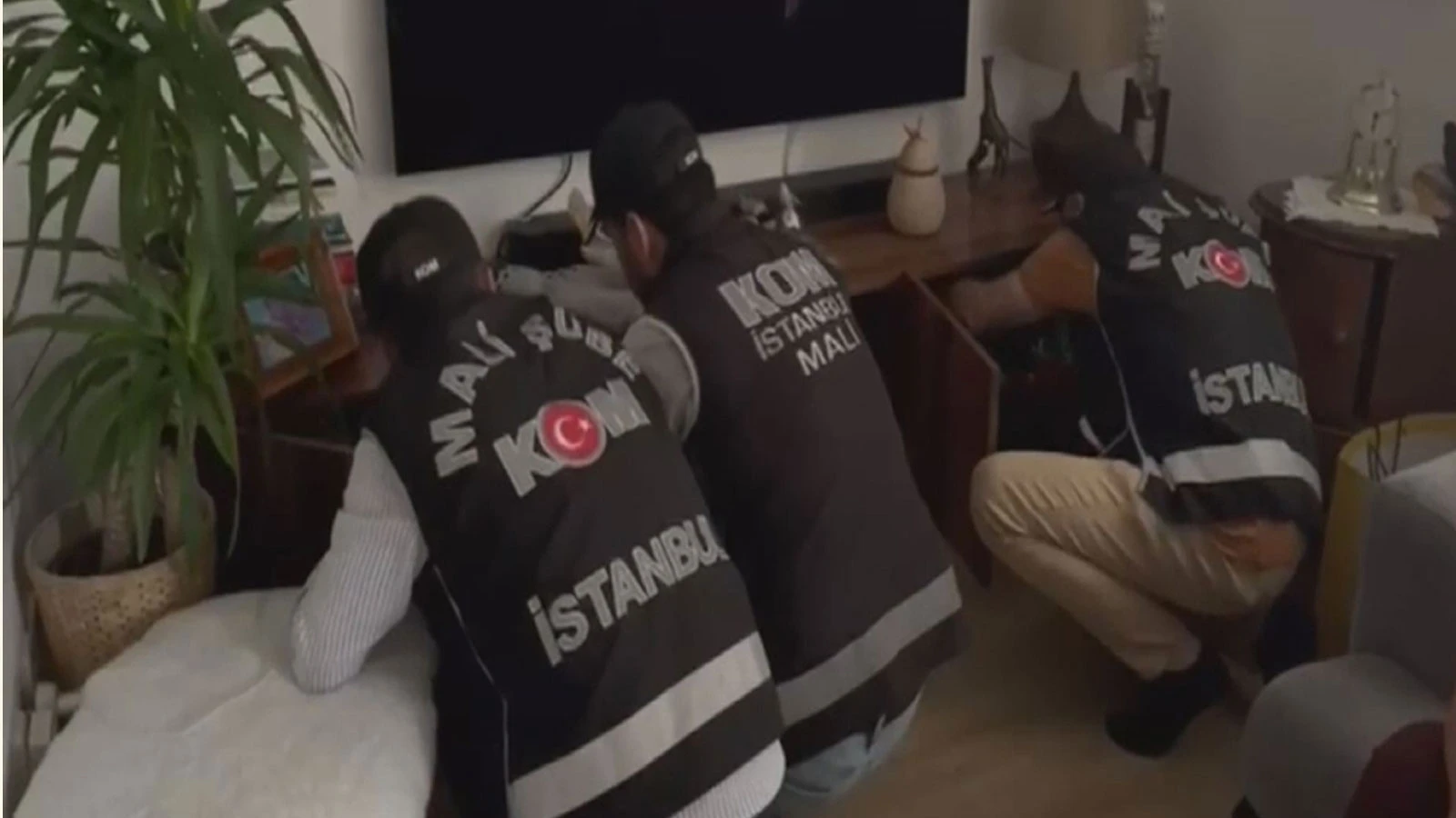 Adalar Belediyesi'ne 'rüşvet' soruşturması; Başkan Akpolat dahil 35 şüpheli tutuklandı