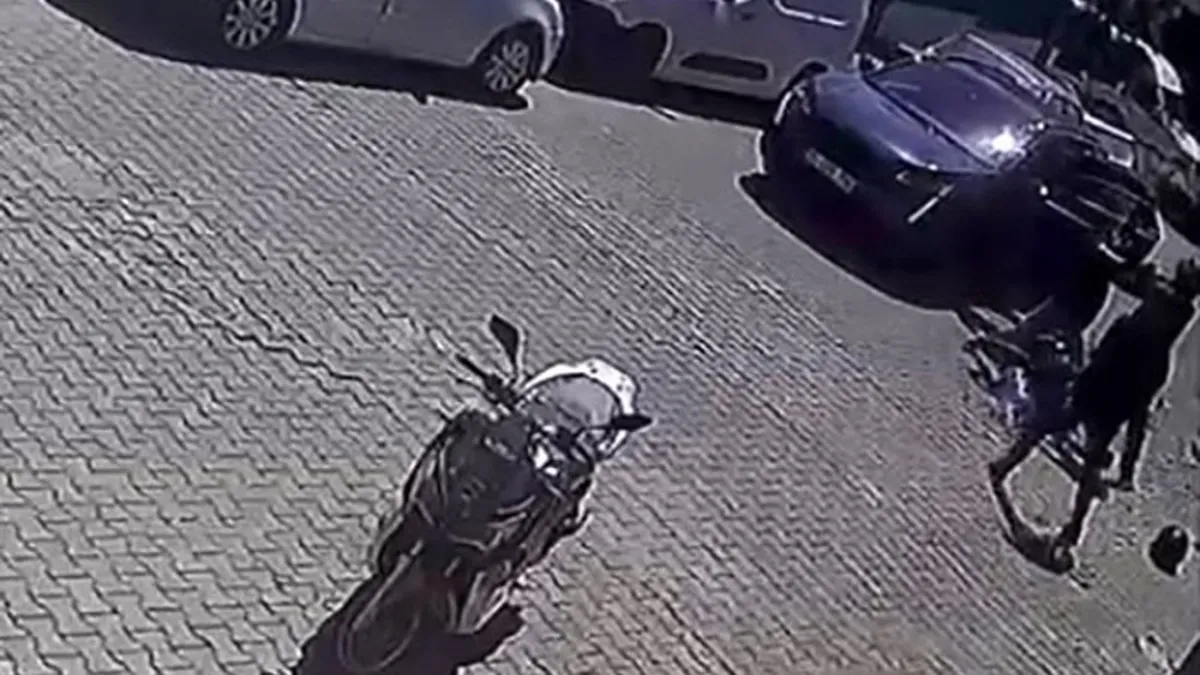 İzmir'de trafik magandasına ağır fatura! Para ve aracından olurken ehliyetine de el konuldu!