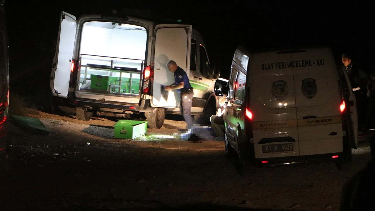 Adana'da Kanlı Gece: Silahlı Saldırıda Biri Kadın 3 Kişi Öldürüldü