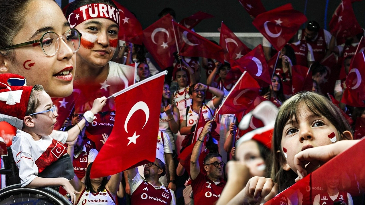 Milli takım bugün sahada Türkiye ayakta: Ay yıldız hep yanındayız coşturun bizi