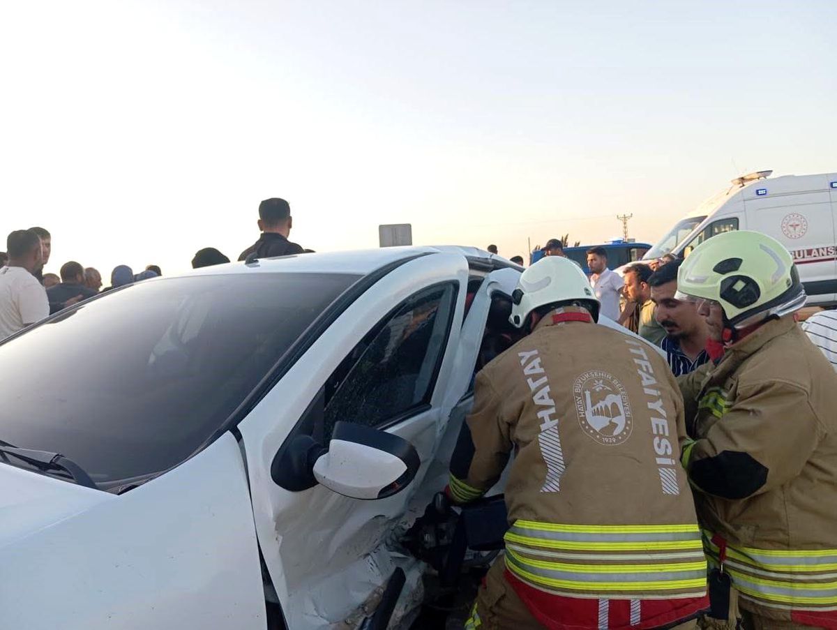 Kumlu'da trafik kazası: 4 yaralı