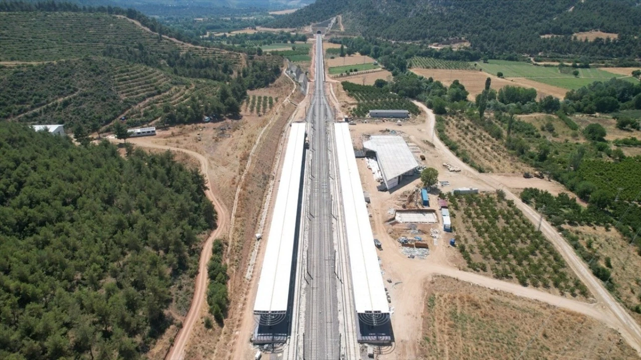 Bursa-Ankara ve Bursa-İstanbul arası seyahat süreleri 2 saat 15 dakikaya düşecek