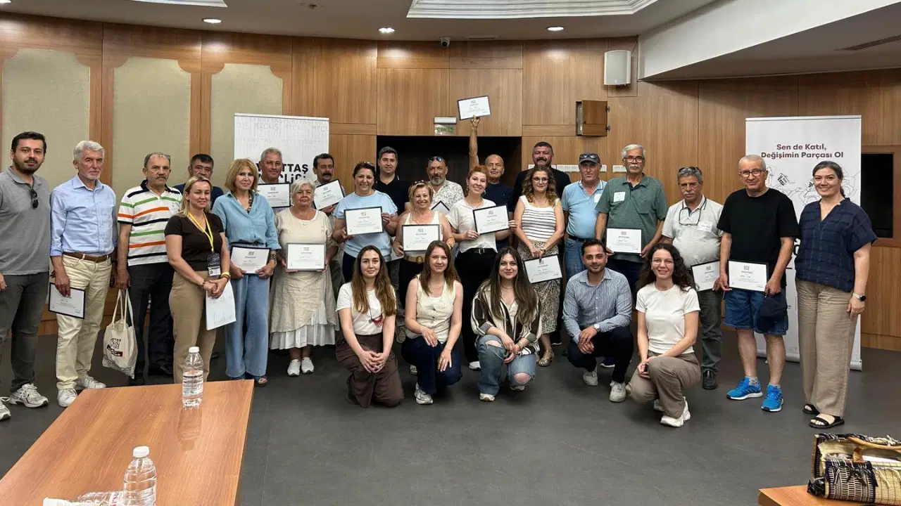 Yurttaşlar karar veriyor, İzmir’in geleceği şekilleniyor