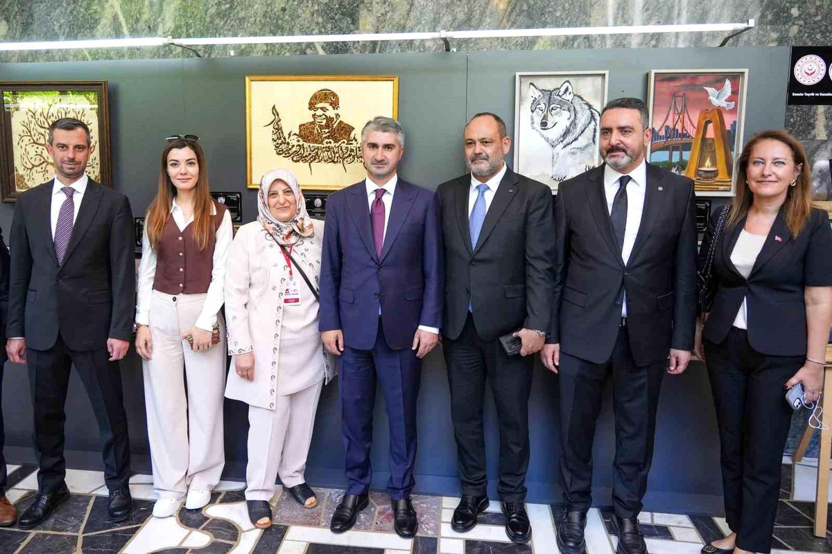 Erdemir’den şehit yakınları ve gazilere sanat desteği sergisi
