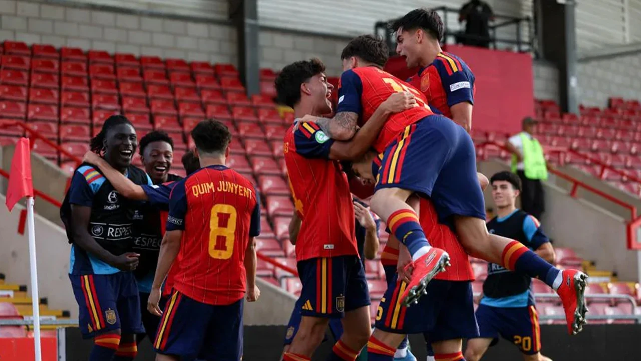 İspanya'dan tarihi zafer: Hiç gol yemeden U19 Avrupa şampiyonu oldular