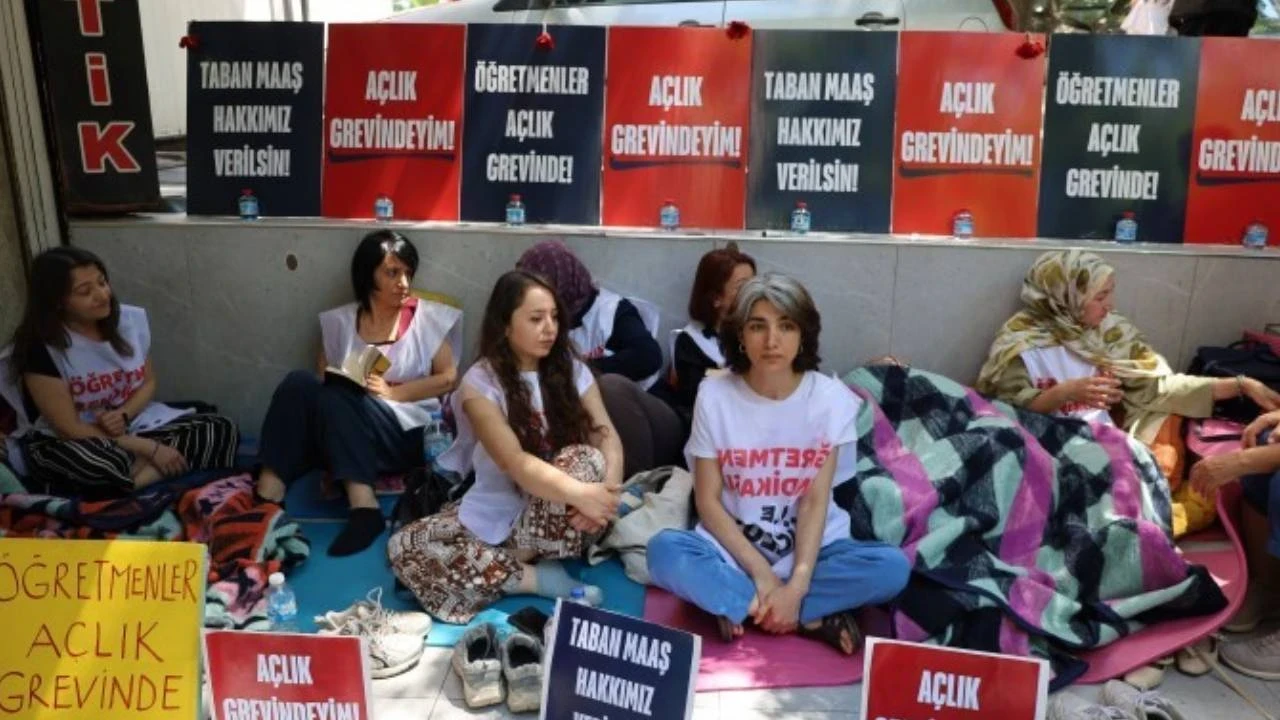 Öğretmenler açlık grevini 13. günde sonlandırdı