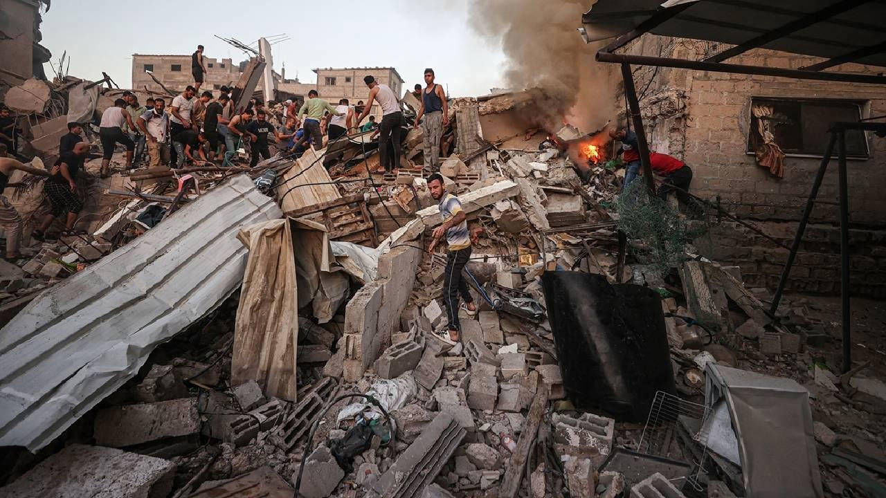 İsrail'in Gazze'ye düzenlediği saldırılarda son 24 saatte 5 kişi hayatını kaybetti