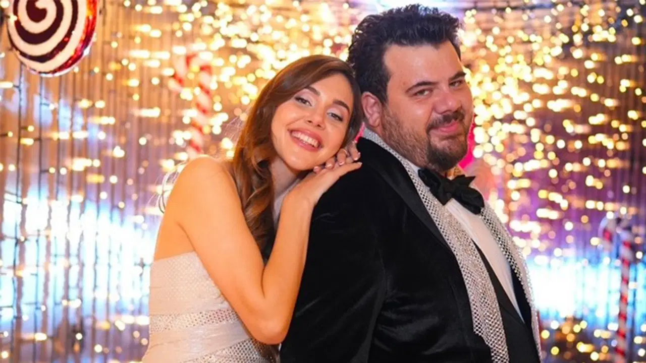 Eser-Berfu Yenenler çiftinden üzen haber: Sosyal medyadan duyurdular