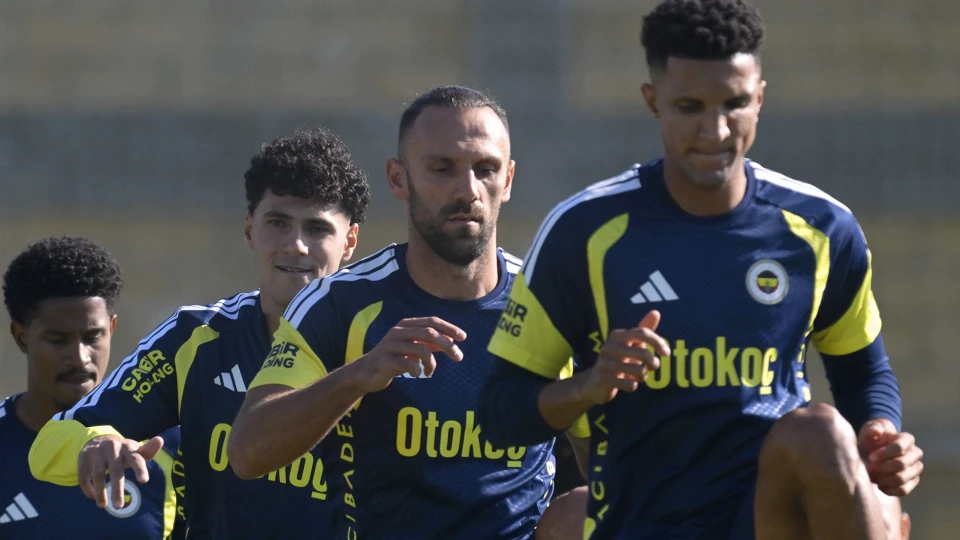Fenerbahçe, yeni sezon hazırlıklarına devam ediyor