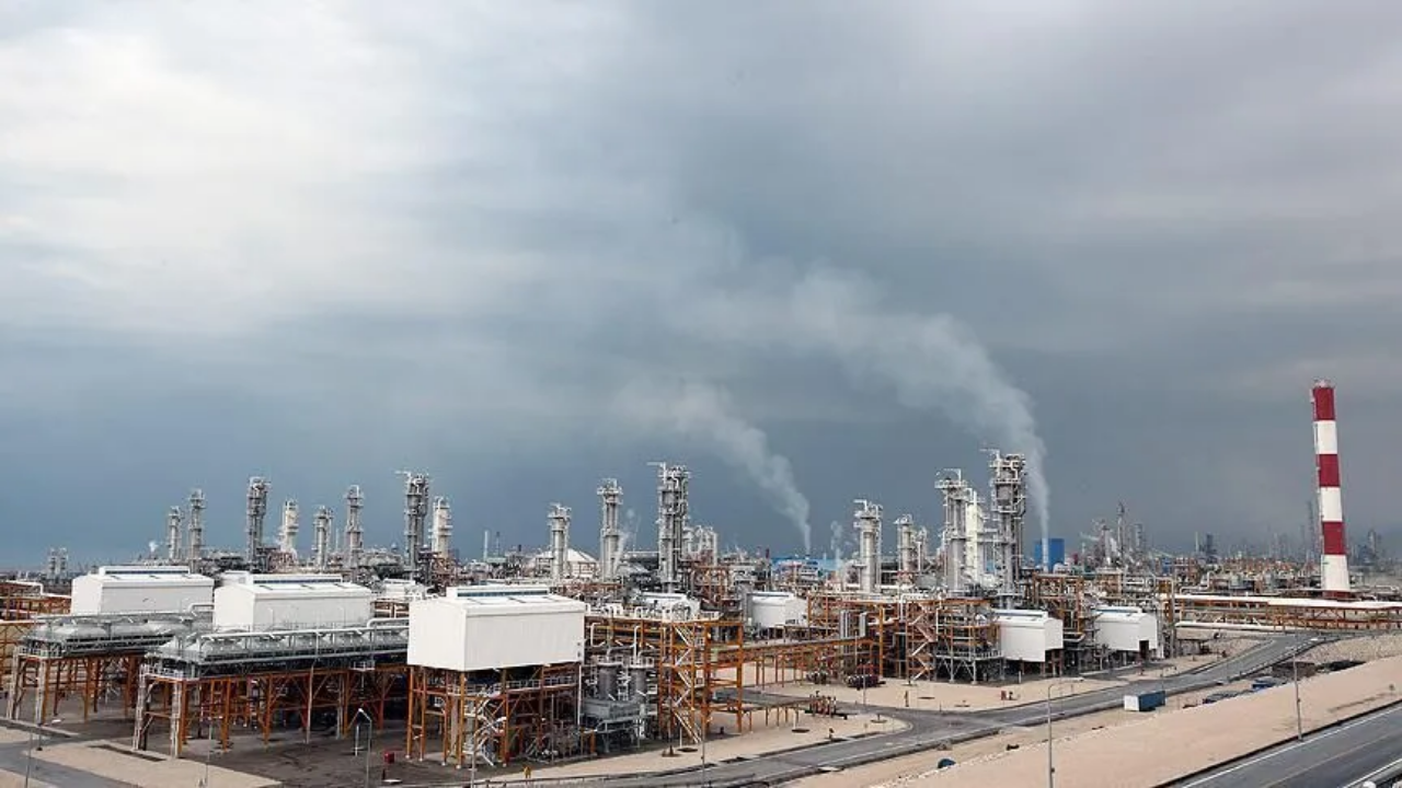 İran: Savaşta 230 milyon metreküp gaz üretim kapasitesi kaybedildi