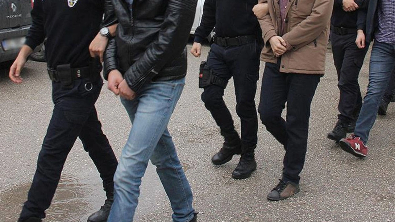 İkinci el araçta 'sahte eksper' oyunu! Vatandaşı böyle dolandırdılar
