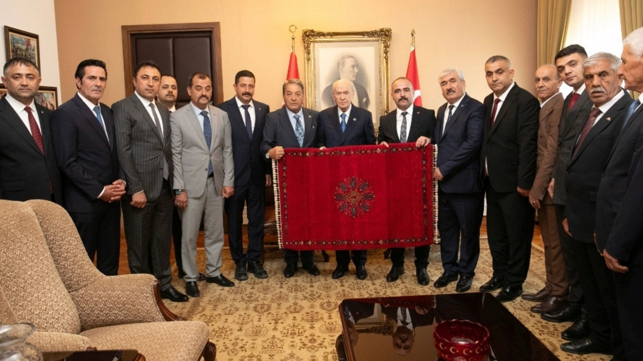 MHP Lideri Devlet Bahçeli, MHP'li Fendoğlu ve Malatya heyetini kabul etti: "İstikametimiz Genel Merkezimizin Işığıdır"