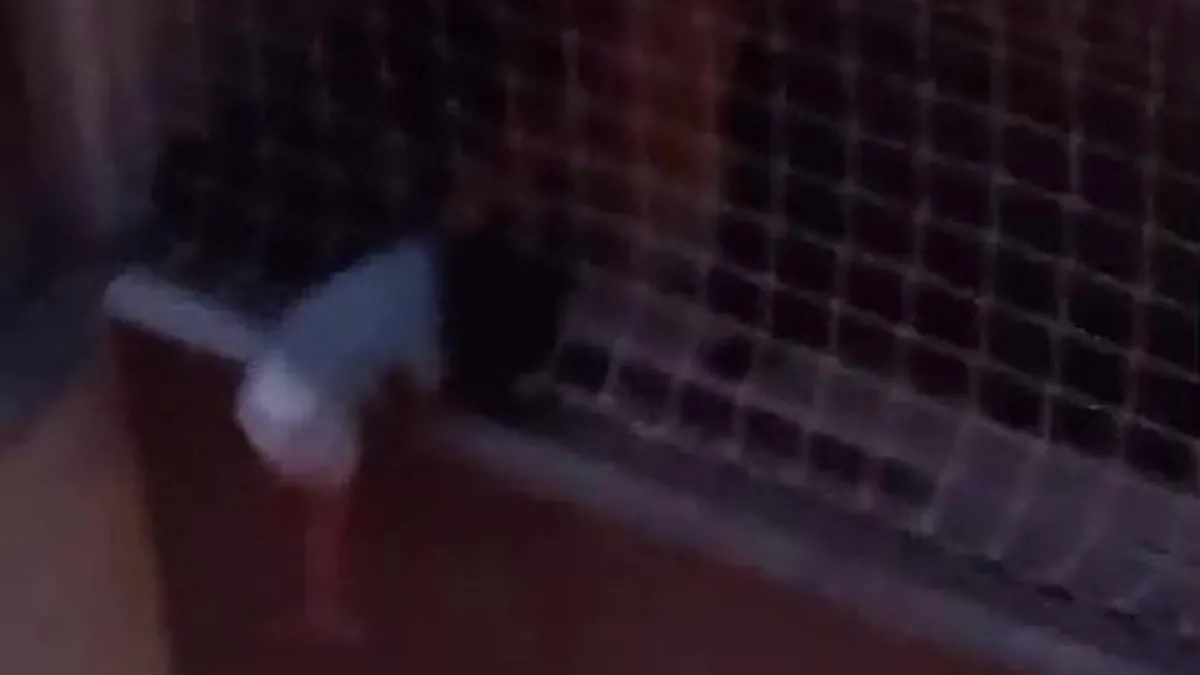 Denizli'de zamanla yarış! Balkon filesinde saatlerce asılı kaldı: Küçük çocuğu kurtaran itfaiye eri öyle bir şey söyledi ki…