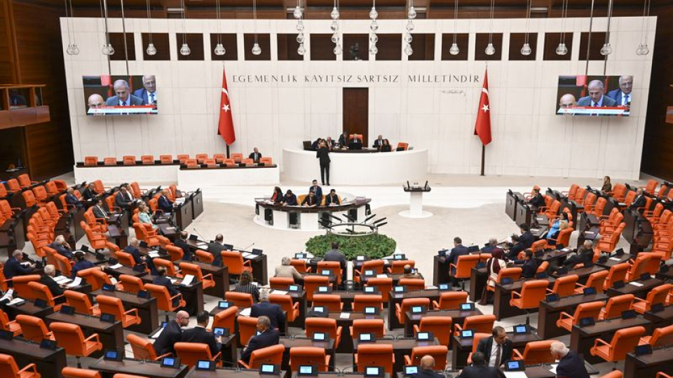 En düşük emekli aylığı düzenlemesi TBMM Genel Kurulu'nda