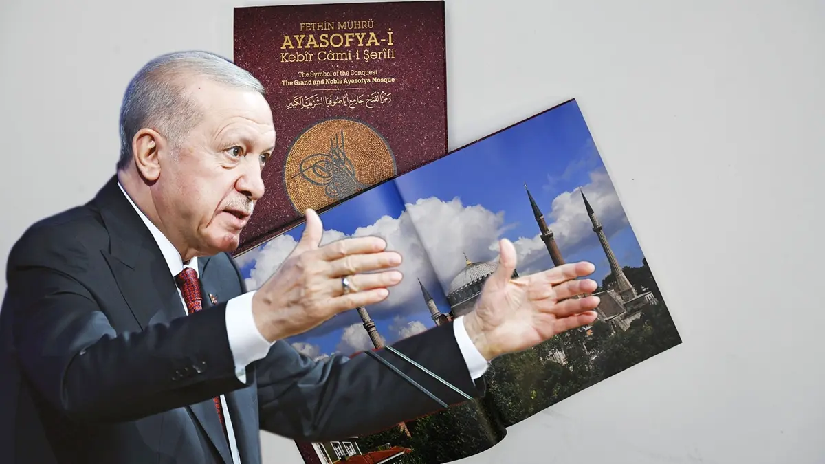 Ayasofya vicdanlara ışık tutacak... 6. Yıla özel eser raflarda
