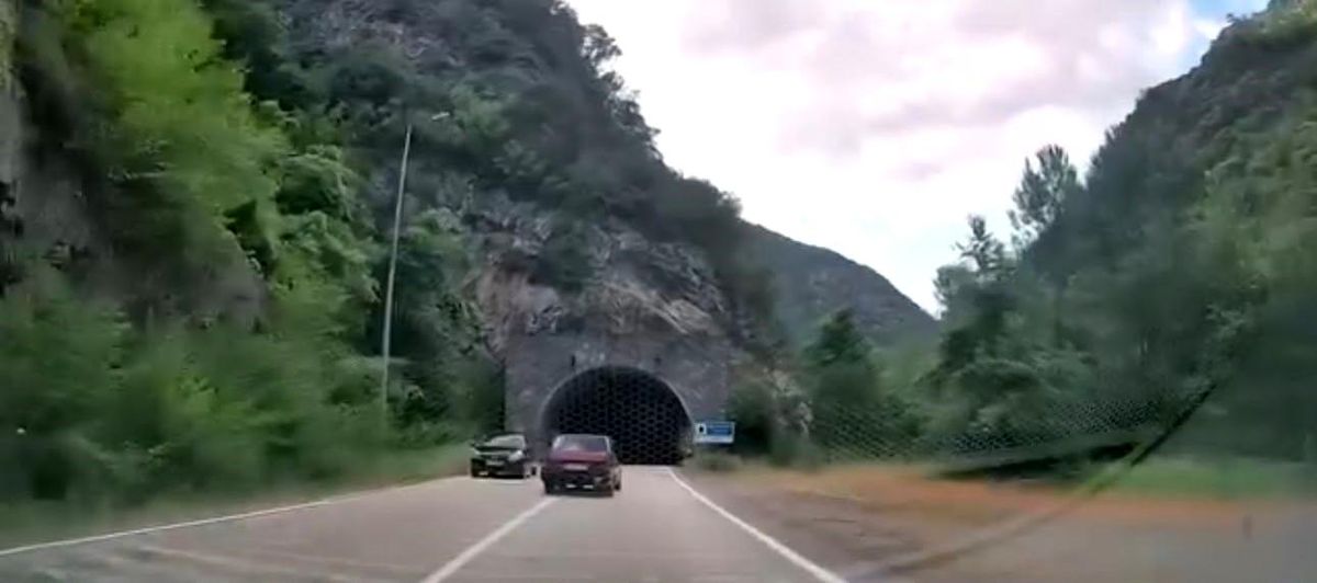 Trafiği tehlikeye atan sürücüye 44 bin TL ceza kesildi