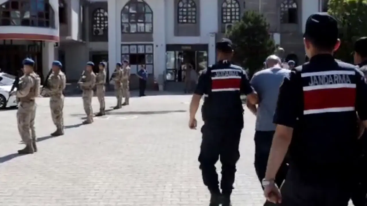 Kahramanmaraş merkezli 16 ilde 'yasadışı bahis' operasyonu: 38 tutuklama