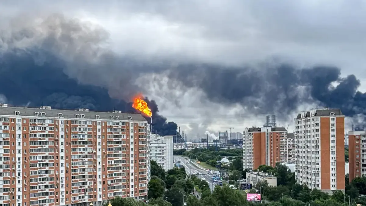 Rusya'nın kalbine İHA saldırısı: Ukrayna Petrol Rafinerisi'ni hedef aldı