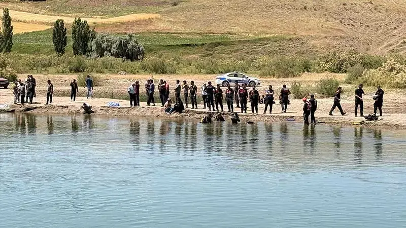 Kızılırmak’ta çocuklar, çamaşır yıkarken akıntıya kapıldı: 1 ölü, 1 kayıp