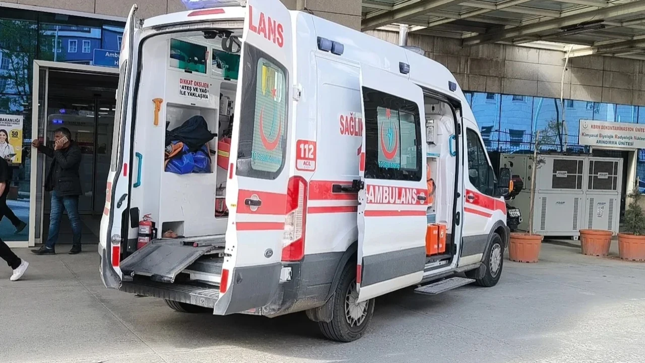 Traktörün altında kalan sürücü öldü