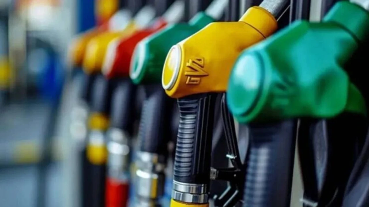 Akaryakıt fiyatlarında son durum! Benzin, motorin ve LPG'ye zam, indirim var mı? (14 Haziran 2026)