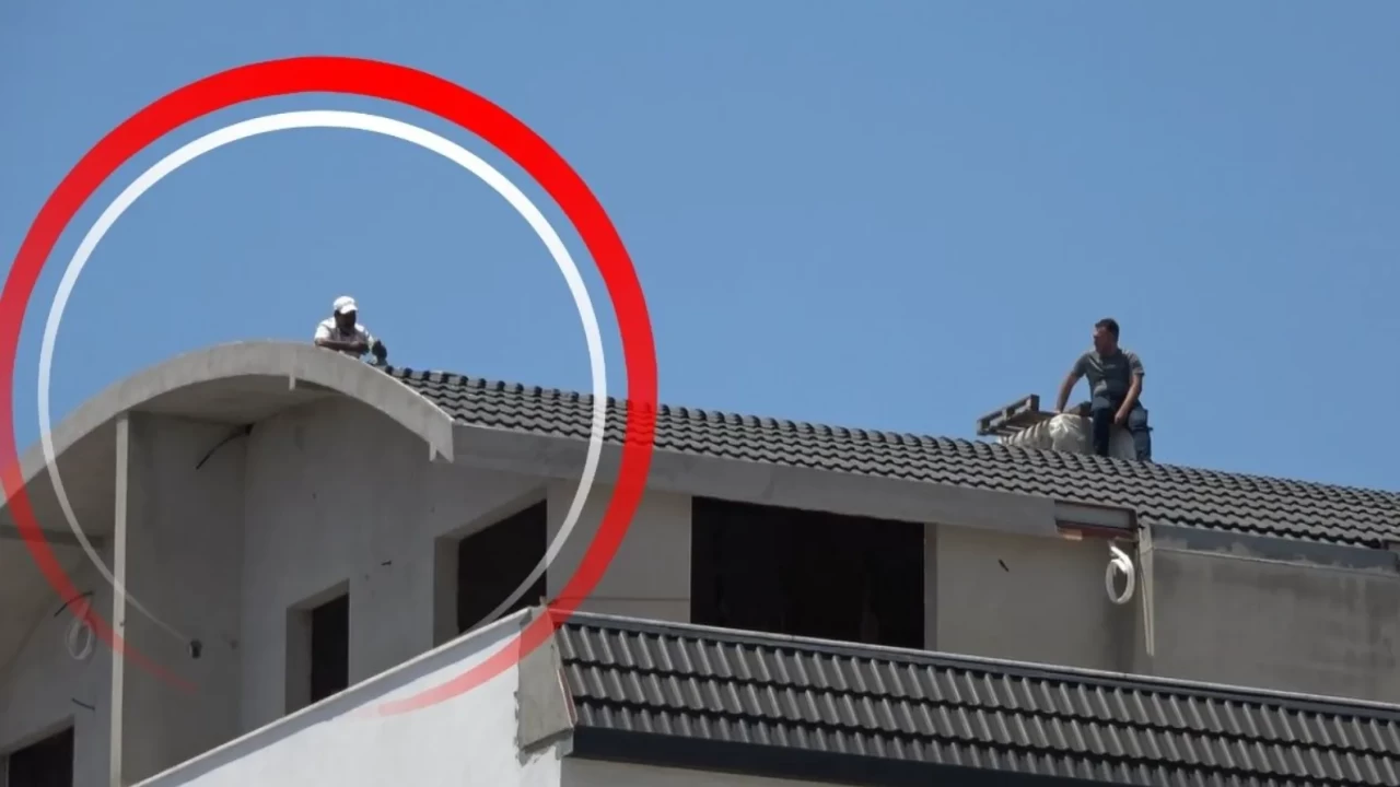 Alanya’da korku dolu anlar: 4 katlı binanın çatısında ölümle burun buruna!