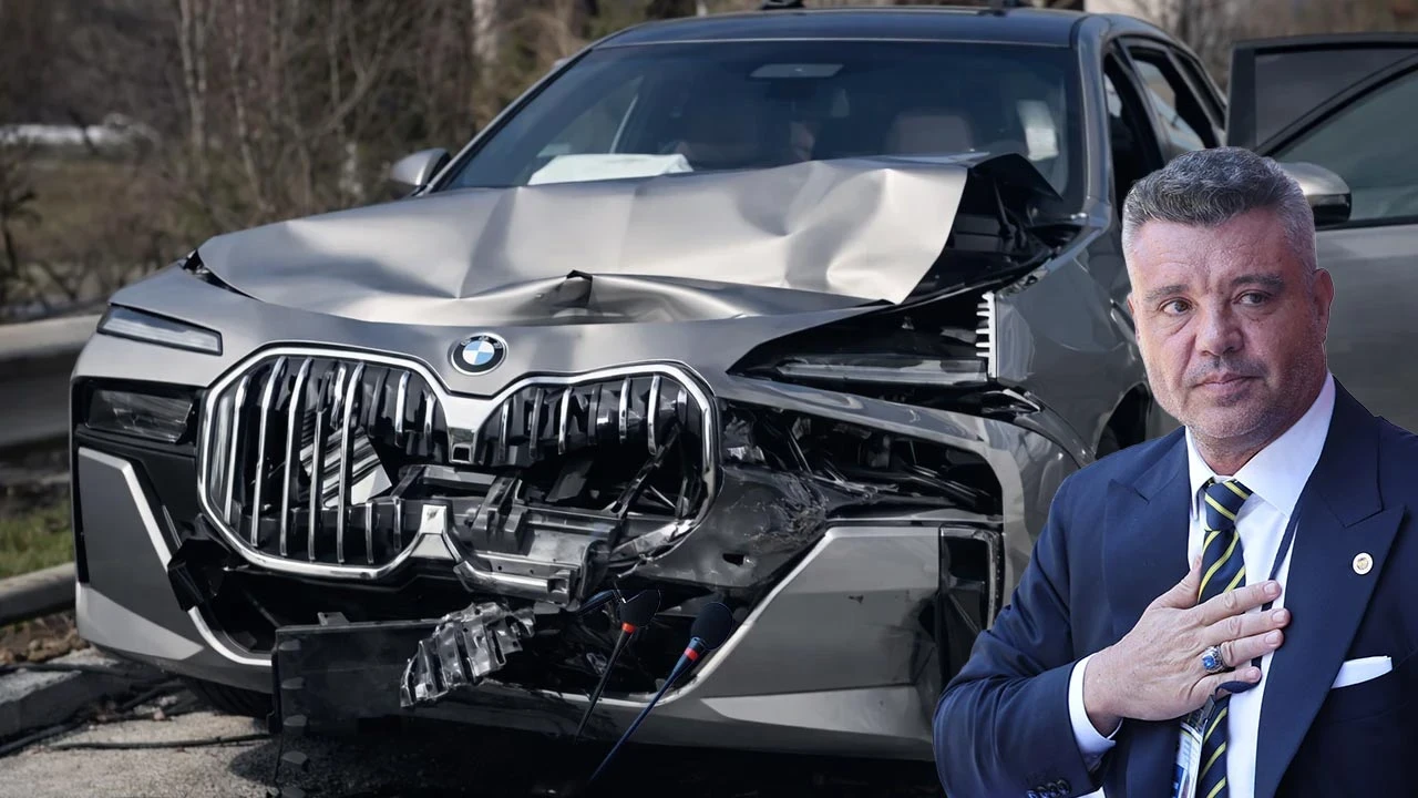 Sadettin Saran'dan Satılık İkinci El Araç İlanı! Kazaya Karıştığı Aracı Satışa Çıkardı