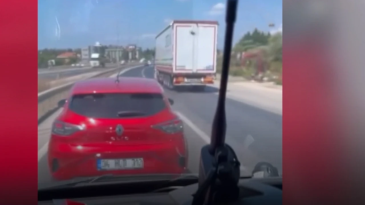 Siren çalıyor, yol vermiyor: Ambulans ihlali kameraya takıldı