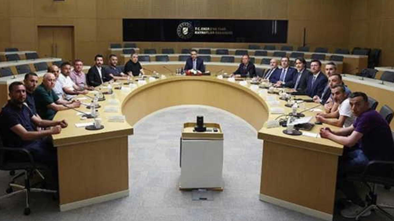 Bakan Işıkhan maden işçileriyle görüştü: Sürecin takipçisi olacağız