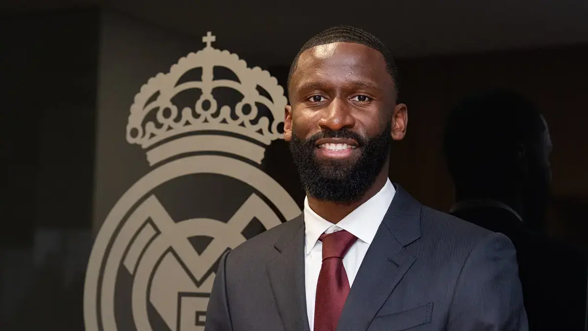 Real Madrid, Rüdiger'le yeni sözleşme imzaladı