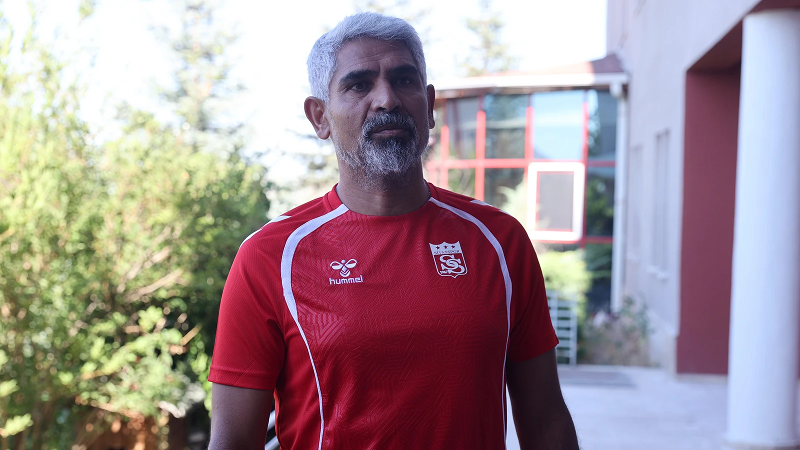 Sivasspor Teknik Direktörü İsmet Taşdemir: "Kötü günler her zaman uzun sürmez"