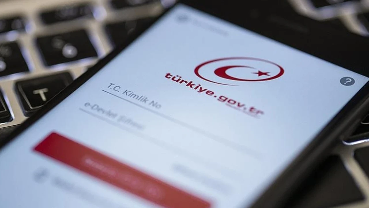 Bakanı Işıkhan'dan e-Devlet açıklaması