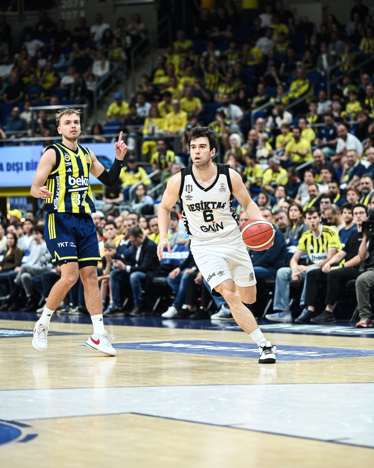 Potadaki derbide ilk maç Beşiktaş GAİN'in