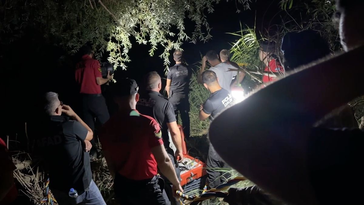 Aydın'da nehirde kaybolan 2 çocuk için arama çalışması başlatıldı