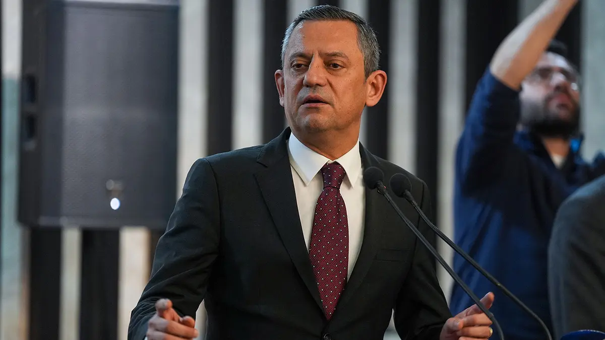 Dört adımlı yol haritası! Özgür Özel'in yeni partisi için o tarih öne çıktı