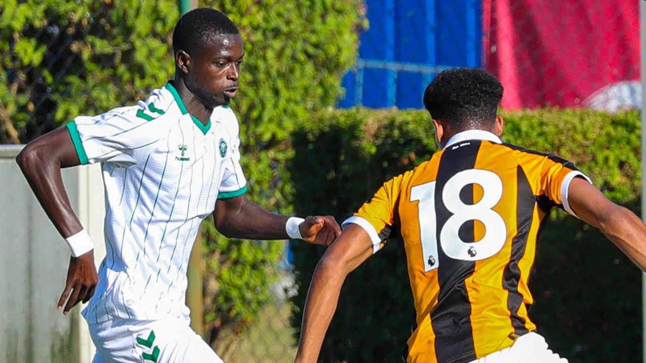 Konyaspor hazırlık maçında Hull City'e farklı mağlup oldu